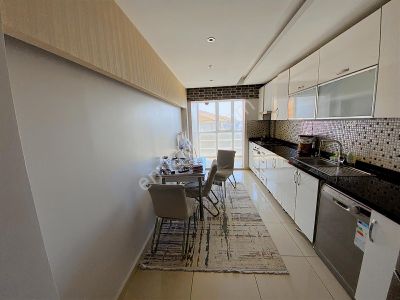 Beylikdüzü Sera Konutları J Blokta Satılık 6+1 Lüks Dubleks