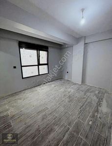 Pt- Kurtuluş Mahallesi Adliye Yani Satılık Lüks 2+0 Daire