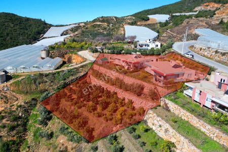 Toslak Mah'de Satılık Doğa Ve Deniz Manzaralı Müstakil Yaşam