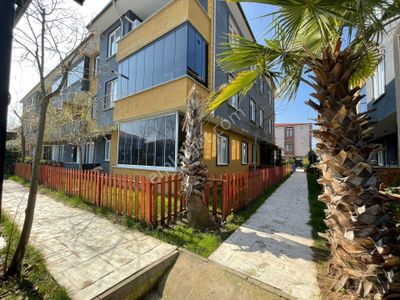 Altın Emlak'tan Yerden Isıtmalı Havuzlu Sitede Satılık 1+1 Daire