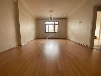 Avrupa Emlak Tan Esenler Kazım Karabekir Mah 90 M² 2+1 3.kat,kombili Kiralık Daire