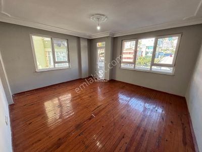 Alanya Hacet'te 3+1 Ayrı Mutfak Geniş Kiralık Daire