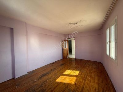 Karabağlar Peker Mah Kiralık 4+1 Dubleks Teraslı Daire