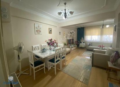 Biga Hamdibey Mah. İnönü Caddesi Üzerinde Satılık 2+1 Daire