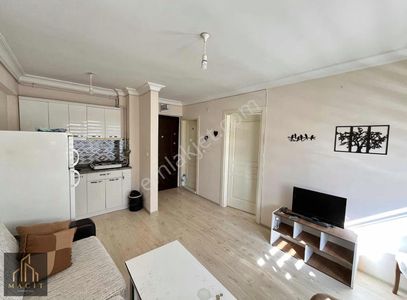 Macit'den Görükle'de Cadde Üzeri Kiralık Eşyalı 1+1 Daire