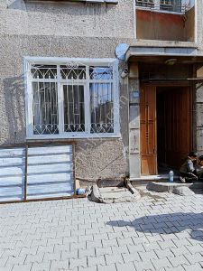 Şems Tebrizi Mahallesi'nde Oteller Mevkine Yakın 3+1 Zemin Kombi