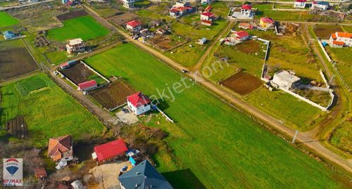 Remax Parla | Çakırlarda Yatırım Amaçlı 570mt2 Villalık Arsa!