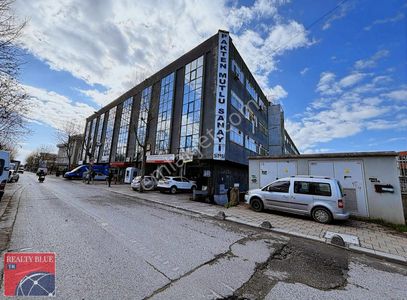 Sefaköy Beşyolda Tamirhaneye Uygun 40m2 Dükkan