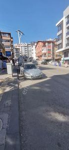 Yeşiloğlu Emlaktan Yenimahalle Merkezde Metro Yakınıında Bakımlı Katta 3+1