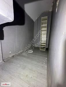 Gaziosmanpaşa'da Kiralık Ters Dubleks 3+1 Daire