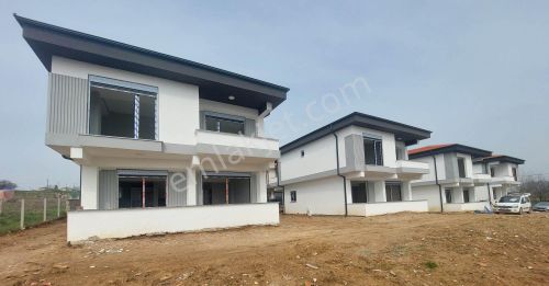 Tekirdağ Süleymanpaşa Karadeniz Mahallesinde Sıfır 3+1 Villa