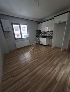 Metroya Yürüme Mesafesinde 1+1 Yüksek Giriş