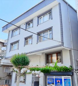 Avcılar Merkezde Satılık 2+1 | Güneş Alan Ferah Daire