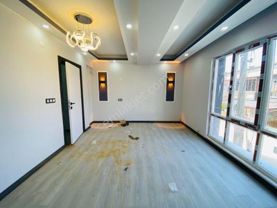 Güven'den Kapaklı'da Ebeveyn Banyolu Ön Cephe Ara Kat 2+1 Daire