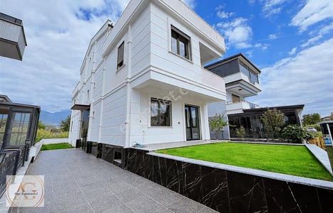 Akçay'da Bahçeli Lüks 2+1 Daire - Arya Gayrimenkul