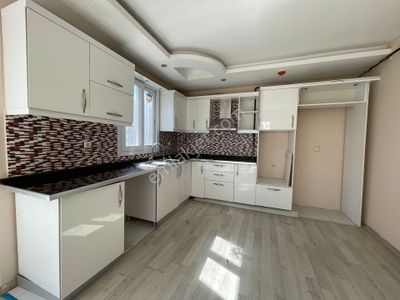 Karınca'dan Akdeniz Mh'de Aylık Ödemeli Havuzlu Geniş 4+1 İlanda