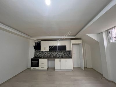 Re/max Arma'dan Buca Yaylacık Mah. Merkezi Konumda 2+1 Geniş Satılık Daire