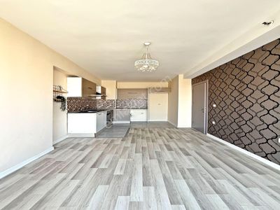 Site İçinde E5'e Yakın Krediye Uygun Full Aktiviteli Kupon Daire