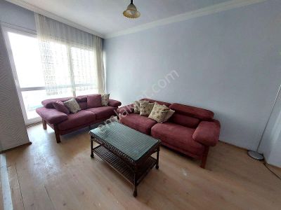Kuşadası Limana 3 Dk Arakat Bakımlı 2+1 Satılık Daire