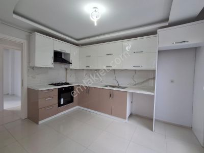 Bal Gayrimenkul'den Barbarosta Site İçinde Geniş 3+1 Daire