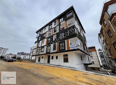 Revizyon'dan **üniversite Ve Plaj Bölgesinde** Kiralık 1+1 Daire