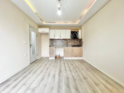 ꧁ay Emlaktan꧂akçay'da Full Kredili Ön Cephe Kombili Asansörlü Muhteşem Konumlu Satılık 1+1 Daire