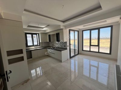 Four Land'den Yeni Cezaevi Karşısında 3,5+1 Lüx Satılık Daire