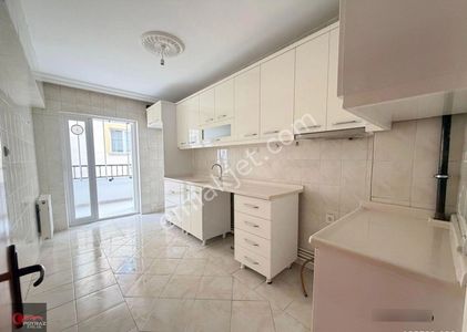 Ankara Keçiören Yayla Muhtarlık Yanında Manzaralı 1. Katta Yapılı