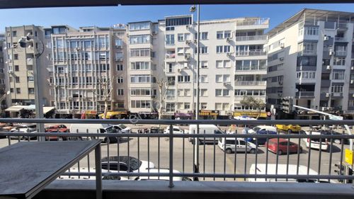 Göztepe Mithatpaşa Caddesi Üzerinde | Kiralık 3+1 | 2 Balkon | Asansörlü | Sahile 100 M
