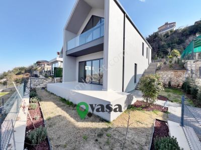 Yaşa Gyd - Toroslar Soğucak 600 M² Arsa İçerisinde Satılık Villa