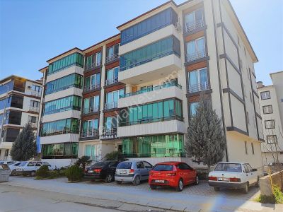 Cumhuriyet Mahallesi Mutluluk Apt.da Satılık 3+1 Daire