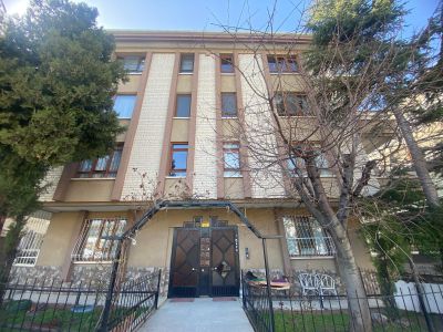 Öveçler Huzur Mah Önü Açık Ferah Salı Pazarı Cephe 4+1 Daire