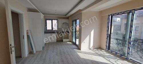 Stop’tan Merkez’de *asansörlü* 2+1 Satılık Daire