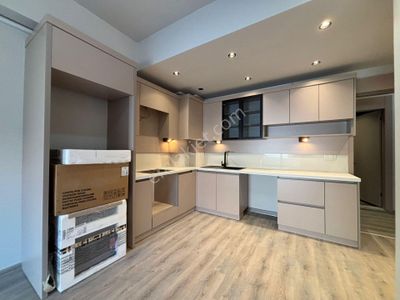 Mera Emlaktan Kadıköy Mh. Novada Avm Yakını 2+1 Ters Dubleksi