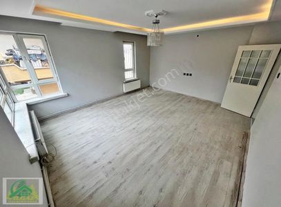 Ayvalı'da Antares Avm Yakını 3+1 Bağımsız 1.kat Full Yapılı !