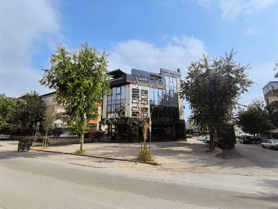 Kariyer'den Çelik Plaza İş Merkezinde Kiralık 110 M² Dubleksofis