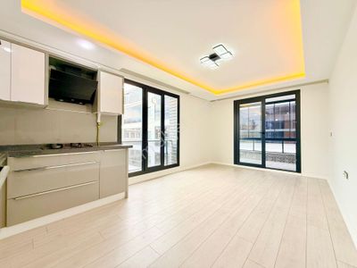 ▶ ▶akçay Körfez'den Geniş Kullanımlı Asansörlü Yeni 1+1 Satılık Daire