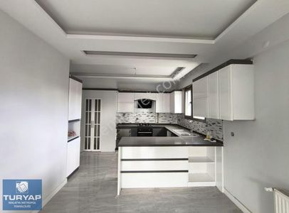 Turyap Metropol'den Çiftlik Caddesinde Kiralık 4+1 Lüks Daire