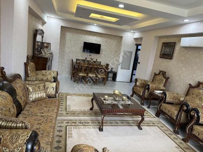 Sürer Emlak`tan Satılık Ultra Lüks 4.5+1 Daire`miz Sitededir.