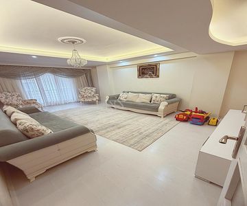 Güzelyurt Metrobüsün Dibinde 4+2 Dubleks Geniş Metrekare Masrafs