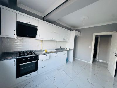 Çerkezköy İstasyon Mah'de Butik Site İçerisinde Kiralık 3+1 Öncephe Daire