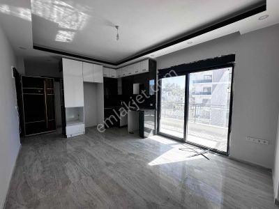 Avsallarda Yatırımlık İskanlı 1+1 Daire