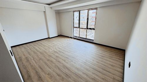 İpek Taksi Civarı Satılık Sıfır 3+1 Geniş Daire