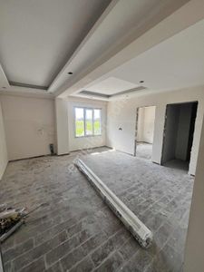 Gültepe Mahallesinde Satılık 1+1 Yüksek Giriş Daire