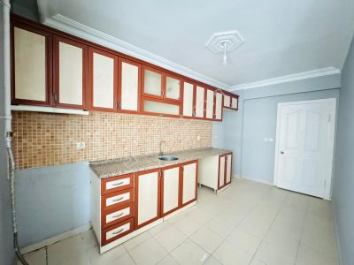 Merpa İnş.'tan_bahçeli Camiye Yakın/ Acil Satılık/ İskanlı_ Kombili_ 2+1