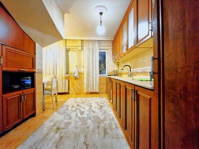 Bahçelievler Soğanlı Mah. 2004 Yapımı Binada 4+1 165m2 Dublex