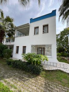 Turgutreis Marina Karşısı Havuzlu Sitede Eşyalı Kiralık 1+1daire