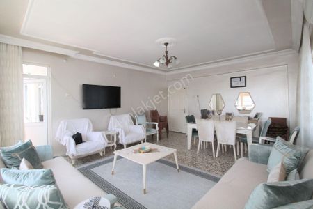 Retro’dan Ev Sahibi Olmayan Kalmasın B.mutfak 3+1