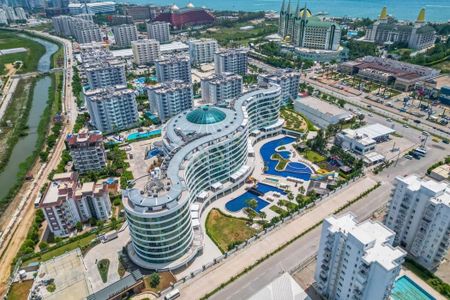 Tatil Bölgesinde Denize Ve Şehir Merkezine Yakın Otel Konsepti 1+1 Rezidans