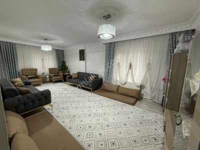 Doğan Emlak'tan-gazikent'te Satılık Ana Cadde Üzeri 3+1 Daire